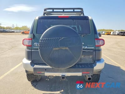 Zdjęcie 6 z 13 samochodu: 2014 TOYOTA FJ CRUISER BASE VIN:JTEBU4BF0EK203869 - miniatura