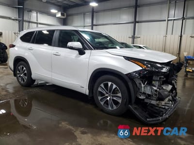 Czwarte zdjęcie samochodu z boku: 2025 TOYOTA HIGHLANDER HYBRID XLE VIN:5TDKBRCH0SS646602 - miniatura