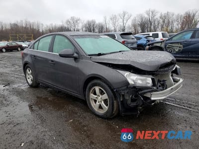 Czwarte zdjęcie samochodu z boku: 2014 CHEVROLET CRUZE LT VIN:1G1PC5SB6E7300294 - miniatura
