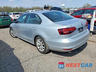 Drugie zdjęcie samochodu z przodu: 2016 VOLKSWAGEN JETTA SE VIN:3VWD67AJ3GM253639 - miniatura