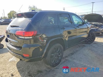 Trzecie zdjęcie samochodu z tyłu: 2018 JEEP GRAND CHEROKEE LAREDO VIN:1C4RJEAG3JC344516 - miniatura