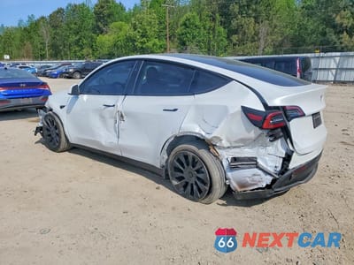 Drugie zdjęcie samochodu z przodu: 2024 TESLA MODEL Y VIN:7SAYGAEE4RF070255 - miniatura