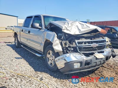 Czwarte zdjęcie samochodu z boku: 2006 CHEVROLET SILVERADO C1500 VIN:2GCEC13T061191022 - miniatura