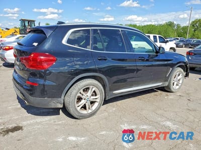 Trzecie zdjęcie samochodu z tyłu: 2019 BMW X3 VIN:5UXTR9C52KLD90780 - miniatura