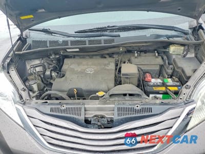 Zdjęcie 12 z 14 samochodu: 2016 TOYOTA SIENNA LE VIN:5TDKK3DC1GS717359 - miniatura