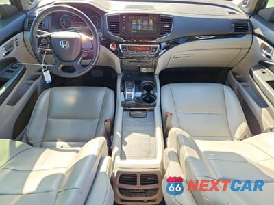 Zdjęcie 8 z 14 samochodu: 2020 HONDA PILOT TOURING VIN:5FNYF5H6XLB012556 - miniatura