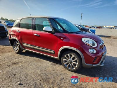 Czwarte zdjęcie samochodu z boku: 2015 FIAT 500L TREKKING VIN:ZFBCFADH2FZ031548 - miniatura