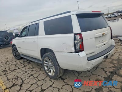 Drugie zdjęcie samochodu z przodu: 2016 CHEVROLET SUBURBAN K1500 LT VIN:1GNSKHKC0GR108902 - miniatura
