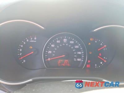 Zdjęcie 9 z 13 samochodu: 2014 KIA SORENTO LX VIN:5XYKT3A64EG506775 - miniatura