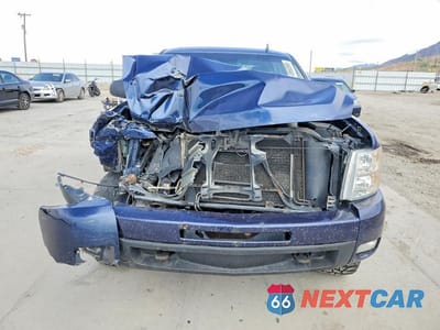 Piąte zdjęcie samochodu w środku: 2010 CHEVROLET SILVERADO K1500 LTZ VIN:3GCRKTE36AG169491 - miniatura