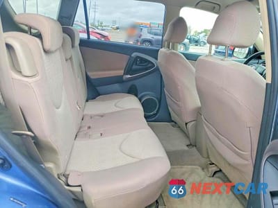 Zdjęcie 11 z 13 samochodu: 2006 TOYOTA RAV4 BASE VIN:JTMZD33V566009044 - miniatura