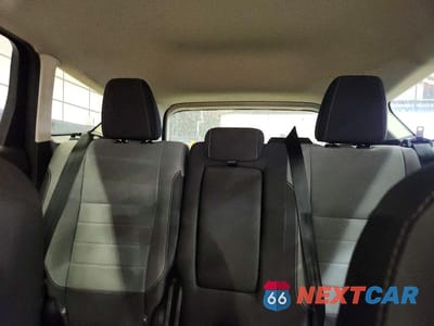 Zdjęcie 10 z 13 samochodu: 2016 FORD ESCAPE SE VIN:1FMCU9G95GUC70835 - miniatura