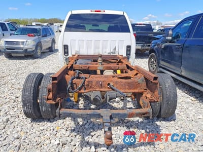 Zdjęcie 6 z 14 samochodu: 2003 CHEV SILVERADO K3500 VIN:1GCJK33G23F106122 - miniatura