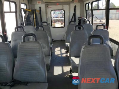 Zdjęcie 11 z 13 samochodu: 2016 FORD E350 SHUTTLE BUS VIN:1FDEE3FL3GDC24131 - miniatura