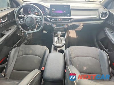 Zdjęcie 8 z 12 samochodu: 2023 KIA FORTE GT LINE VIN:3KPF54AD1PE660392 - miniatura