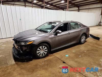 2023 TOYOTA CAMRY HYBRID LE 4T1C31AK1PU054464 - główne zdjęcie licytacji z USA - miniatura