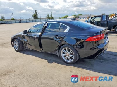 Drugie zdjęcie samochodu z przodu: 2017 JAGUAR XE PREMIUM VIN:SAJAD4BG8HA969112 - miniatura