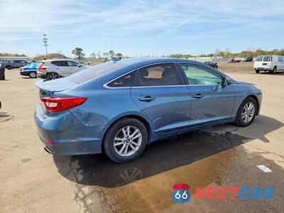 Trzecie zdjęcie samochodu z tyłu: 2017 HYUNDAI SONATA SE VIN:5NPE24AF6HH555995 - miniatura