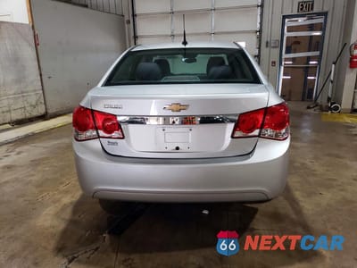 Zdjęcie 6 z 12 samochodu: 2014 CHEVROLET CRUZE LS VIN:1G1PA5SGXE7149414 - miniatura