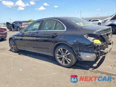 Drugie zdjęcie samochodu z przodu: 2017 MERCEDES-BENZ C 300 VIN:55SWF4JB8HU186897 - miniatura