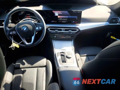 Zdjęcie 8 z 12 samochodu: 2024 BMW I4 EDRIVE 35 VIN:WBY43AW08RFS74593 - miniatura