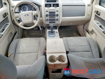 Zdjęcie 8 z 12 samochodu: 2010 FORD ESCAPE XLT VIN:1FMCU0D73AKB22149 - miniatura