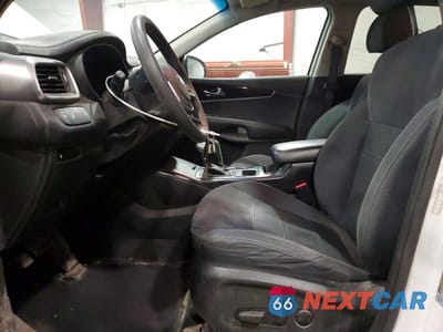 Zdjęcie 7 z 12 samochodu: 2019 KIA SORENTO LX V6 VIN:5XYPGDA50KG564014 - miniatura