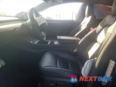 Zdjęcie 7 z 14 samochodu: 2024 TESLA MODEL Y VIN:7SAYGDEF8RF087408 - miniatura