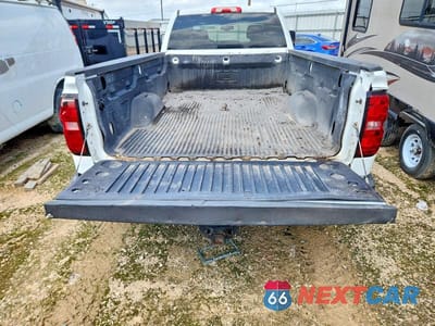 Zdjęcie 10 z 12 samochodu: 2015 GMC SIERRA K3500 VIN:1GT421C80FF631355 - miniatura