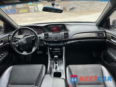 Zdjęcie 6 z 10 samochodu: 2017 HONDA ACCORD SPORT VIN:1HGCR2F56HA029432 - miniatura