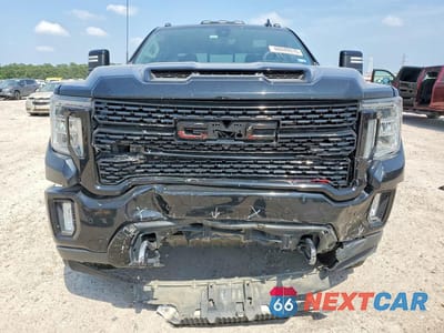 Piąte zdjęcie samochodu w środku: 2020 GMC SIERRA K3500 DENALI VIN:1GT49WEY1LF202758 - miniatura