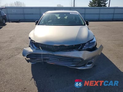 Piąte zdjęcie samochodu w środku: 2015 TOYOTA AVALON XLE PREMIUM VIN:4T1BK1EBXFU143733 - miniatura