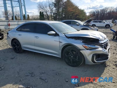 Czwarte zdjęcie samochodu z boku: 2020 VOLKSWAGEN PASSAT R-LINE VIN:1VWMA7A38LC020626 - miniatura