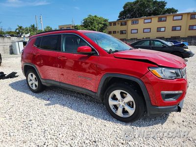 Czwarte zdjęcie samochodu z boku: 2017 JEEP COMPASS LATITUDE VIN:3C4NJDBB4HT692741 - miniatura