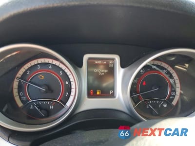 Zdjęcie 9 z 13 samochodu: 2018 DODGE JOURNEY SE VIN:3C4PDCAB5JT531994 - miniatura
