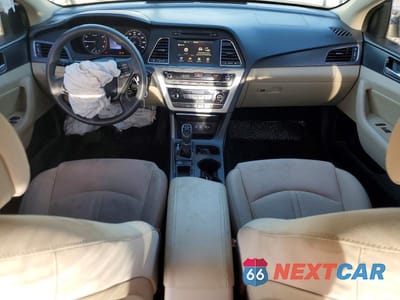 Zdjęcie 8 z 12 samochodu: 2017 HYUNDAI SONATA SPORT VIN:5NPE34AF4HH476368 - miniatura