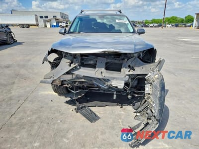 Piąte zdjęcie samochodu w środku: 2017 AUDI Q7 PRESTIGE VIN:WA1VAAF78HD002770 - miniatura