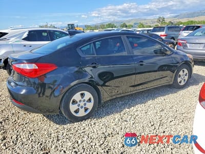 Trzecie zdjęcie samochodu z tyłu: 2016 KIA FORTE LX VIN:KNAFK4A63G5575203 - miniatura
