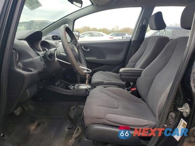 Zdjęcie 7 z 12 samochodu: 2009 HONDA FIT VIN:JHMGE88299C002490 - miniatura