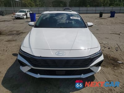 Piąte zdjęcie samochodu w środku: 2024 HYUNDAI ELANTRA HYBRID LIMITED VIN:KMHLN4DJ2RU097504 - miniatura