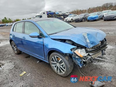 Czwarte zdjęcie samochodu z boku: 2017 VOLKSWAGEN GOLF S VIN:3VW217AU8HM016422 - miniatura