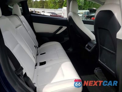 Zdjęcie 10 z 12 samochodu: 2022 TESLA MODEL Y VIN:7SAYGDEE0NF517319 - miniatura