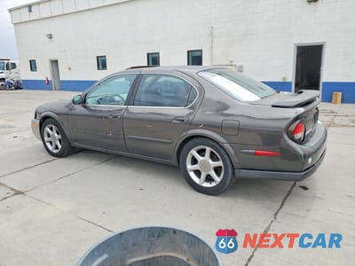 Drugie zdjęcie samochodu z przodu: 2001 NISSAN MAXIMA GXE VIN:JN1CA31A71T100201 - miniatura