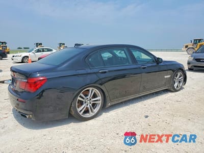 Trzecie zdjęcie samochodu z tyłu: 2013 BMW 750 LI VIN:WBAYE8C54DDE22135 - miniatura