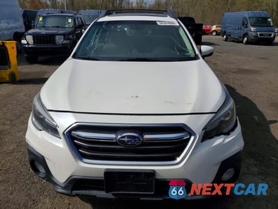 Piąte zdjęcie samochodu w środku: 2018 SUBARU OUTBACK 3.6R LIMITED VIN:4S4BSENC6J3344270 - miniatura