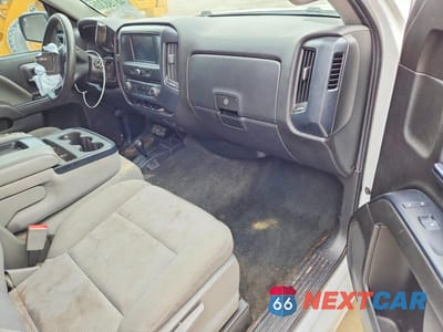 Zdjęcie 8 z 12 samochodu: 2018 GMC SIERRA K1500 VIN:1GTV2LEC1JZ370813 - miniatura