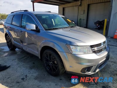 Czwarte zdjęcie samochodu z boku: 2019 DODGE JOURNEY SE VIN:3C4PDCBB9KT852372 - miniatura