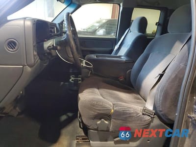 Zdjęcie 7 z 12 samochodu: 2001 CHEVROLET SILVERADO C1500 VIN:2GCEC19T611249974 - miniatura