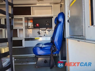 Zdjęcie 10 z 12 samochodu: 2016 FORD F450 SD AMBULANCE VIN:1FDUF4GT9GEC74278 - miniatura