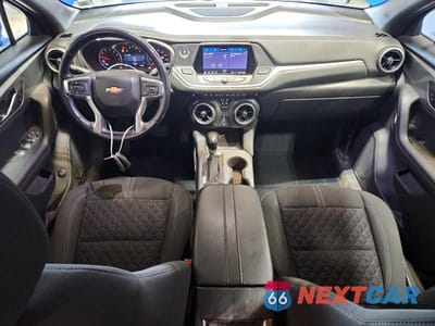 Zdjęcie 8 z 13 samochodu: 2019 CHEVROLET BLAZER 2LT VIN:3GNKBGRS2KS612395 - miniatura